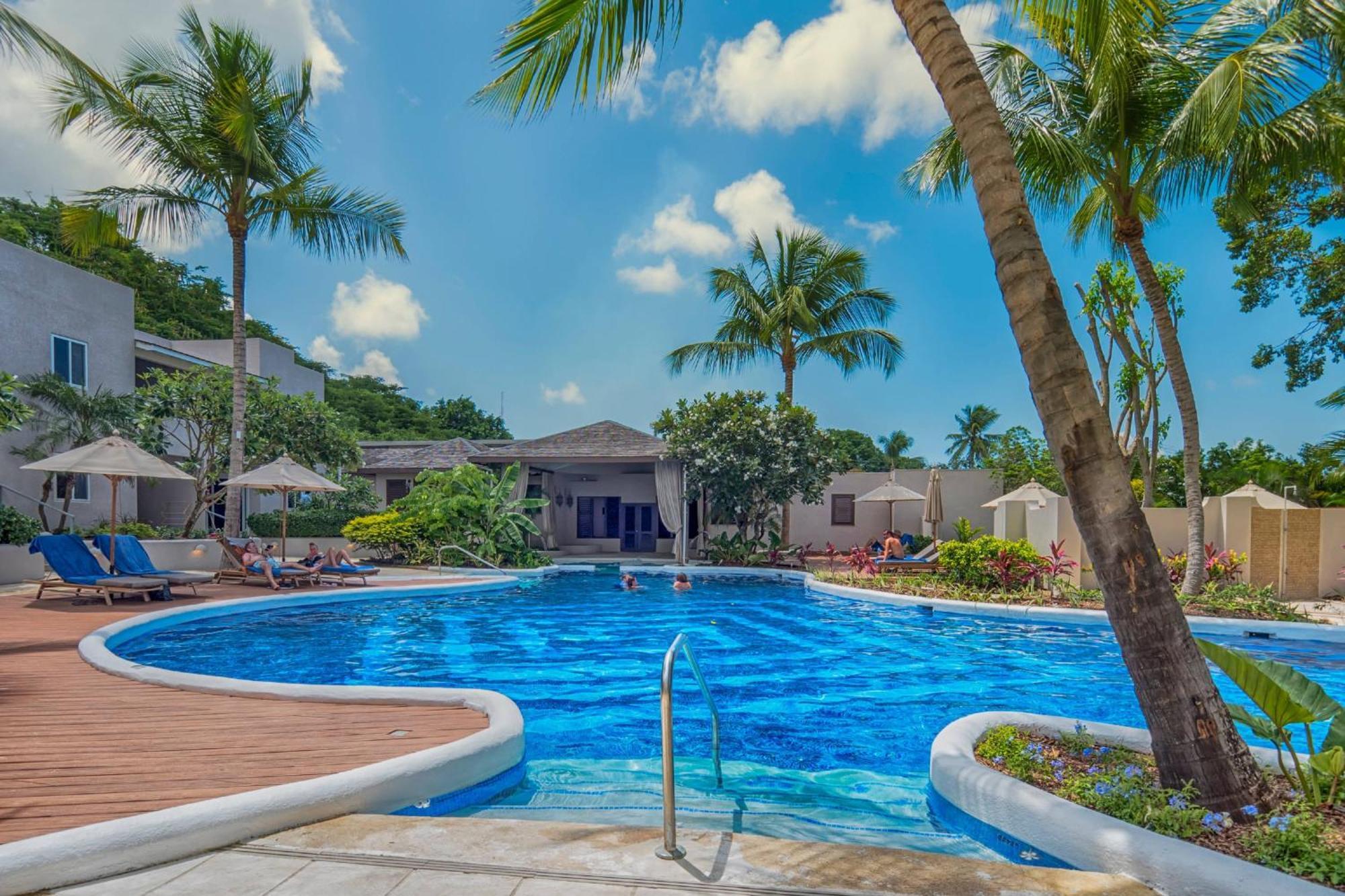 Waves Resort & Spa, Barbados, An Autograph Collection All-Inclusive Resort Saint James Eksteriør billede