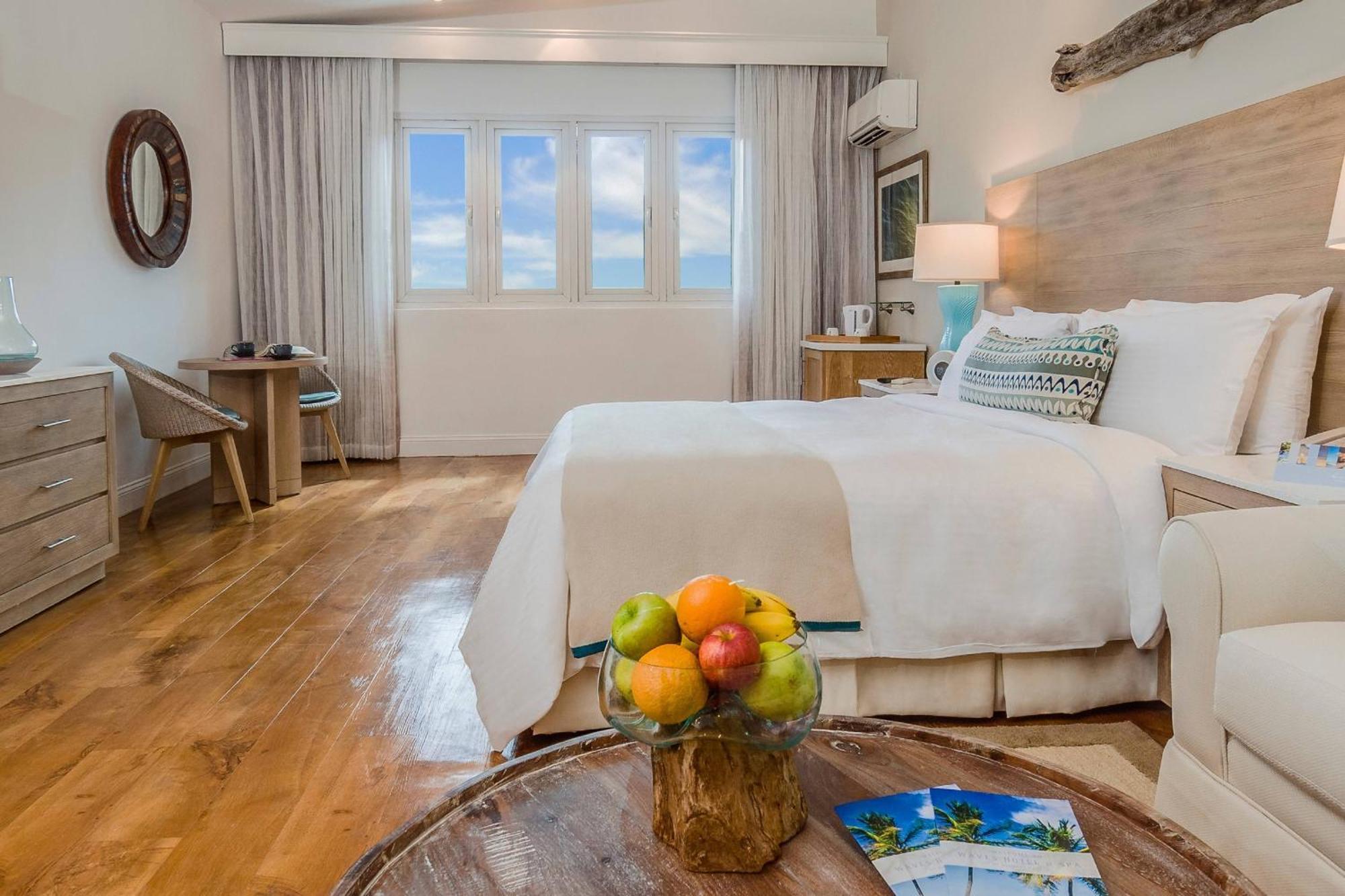 Waves Resort & Spa, Barbados, An Autograph Collection All-Inclusive Resort Saint James Eksteriør billede
