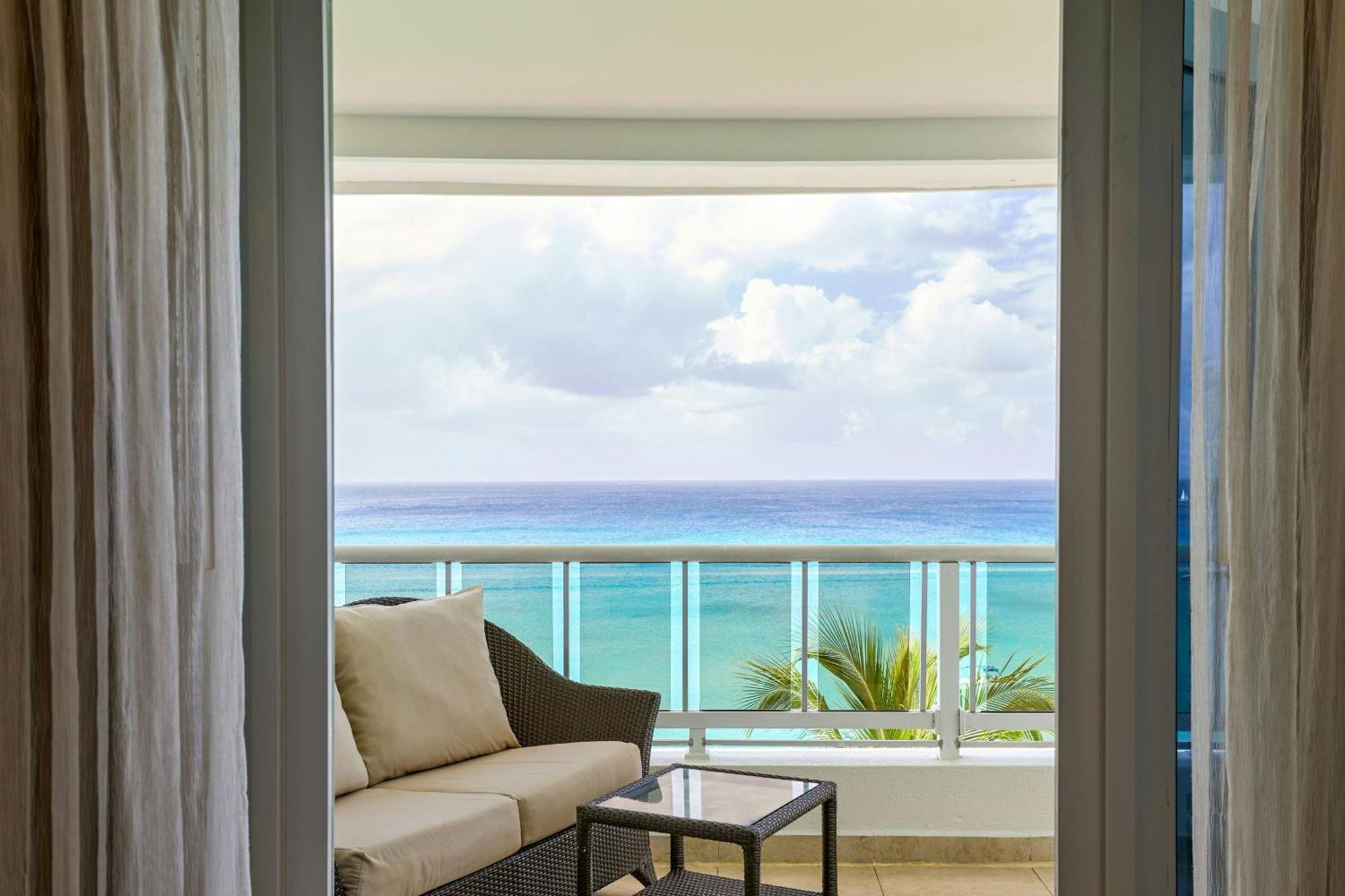 Waves Resort & Spa, Barbados, An Autograph Collection All-Inclusive Resort Saint James Eksteriør billede